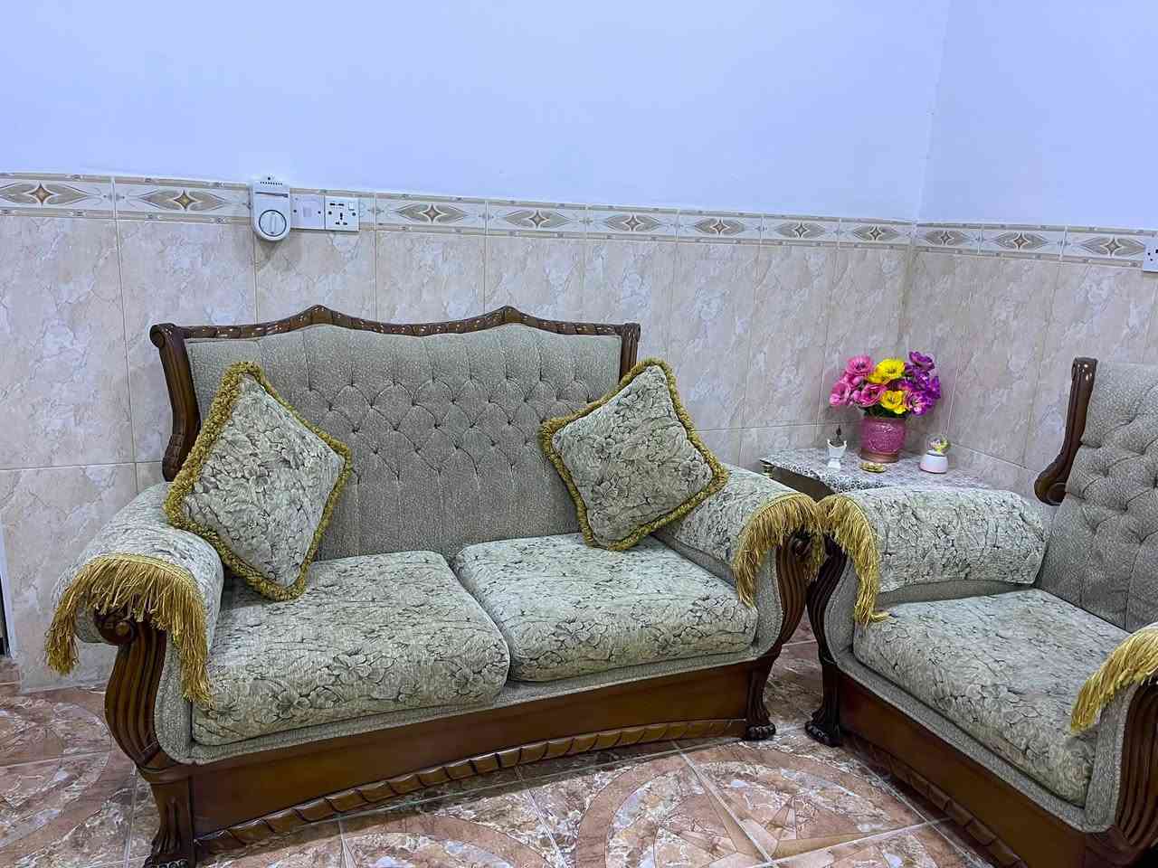 سەلاموعەلەیکوم ئەم قەنەفەمان هەیە بۆ فرۆشتن شتیکی عەصڵەو شەریکەی دیۆانە 27گەلای پیدراوە لەکەلارە  ئیستا بای 500هەزار و مەعمەلەیە    12نەفەریە.  رەقەم تەلەفون ***********
