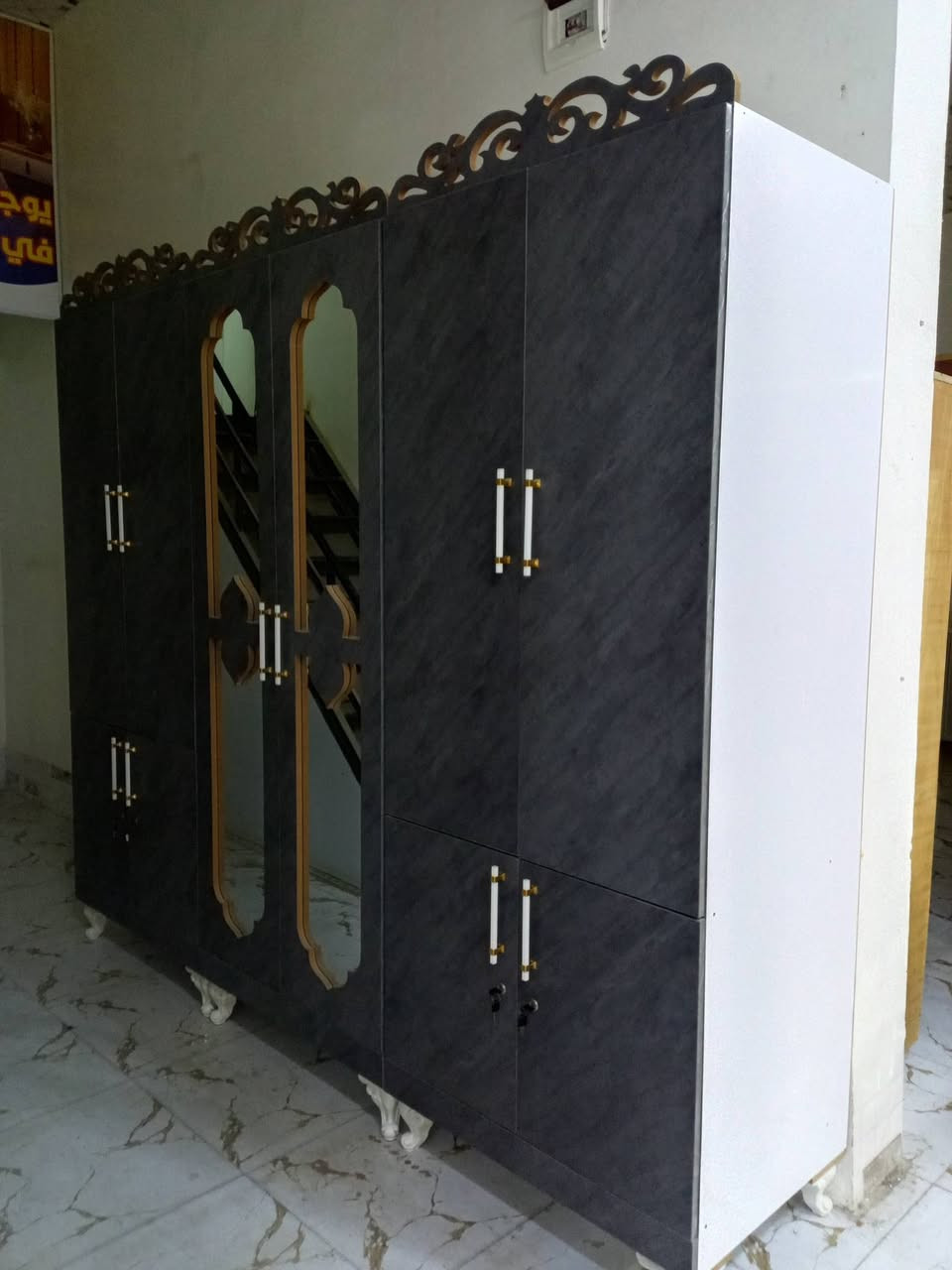 كنتور 3قطع تفصال اخو جديد نضافته 
 درجة اولى مستعمل سبوعين نضافه 100/100 بعده جديد سعره 325وبي مجال للاستفسار خاص او الاتصال *********** العنوان كركوك حي العروبه
