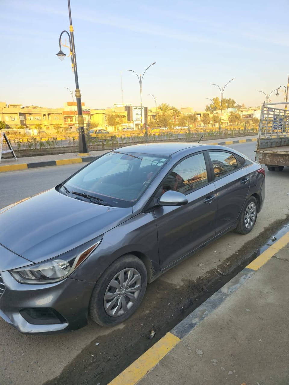 السلام عليكم اكسنت 2020 للبيع
الضرر باب وجاملغ
ماشيه 49 الف ميل
السعر 120 
مكاني الموصل للستفسار ***********
