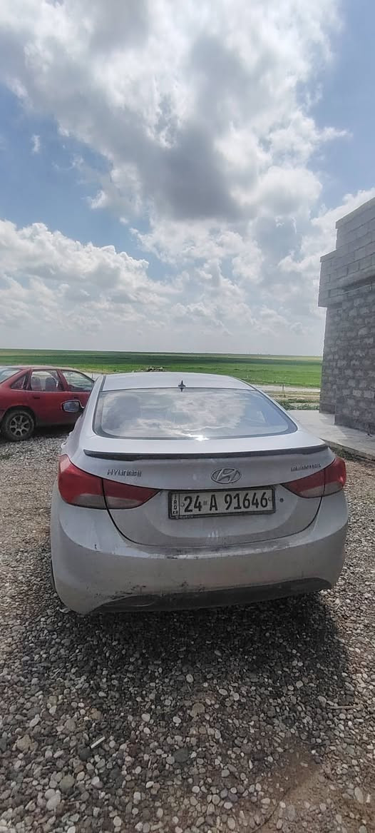 السلام عليكم النتره2012فولل ما عده البصمه
السياره تخم تاير محرك16 كير شرط السياره خليجي بدون ضرر بيها بس ملاحضات بصيطه اي ستفسار خابر صاحبها
***********
