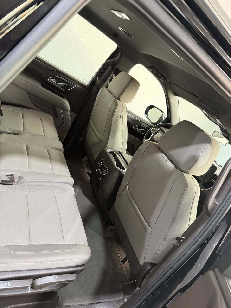 السلام عليكم
تاهو 23 ls رادار وثلاجه
مكفولة كفالة عامة 
ماشية 60 الف كيلو متر 
سعرها 47.700 الف دولار (4شدات و77ورقة) وبيها مجال بسيط 
للاستفسار اكثر:
***********
***********
مكانها معارض النهضة شركة اللامي
