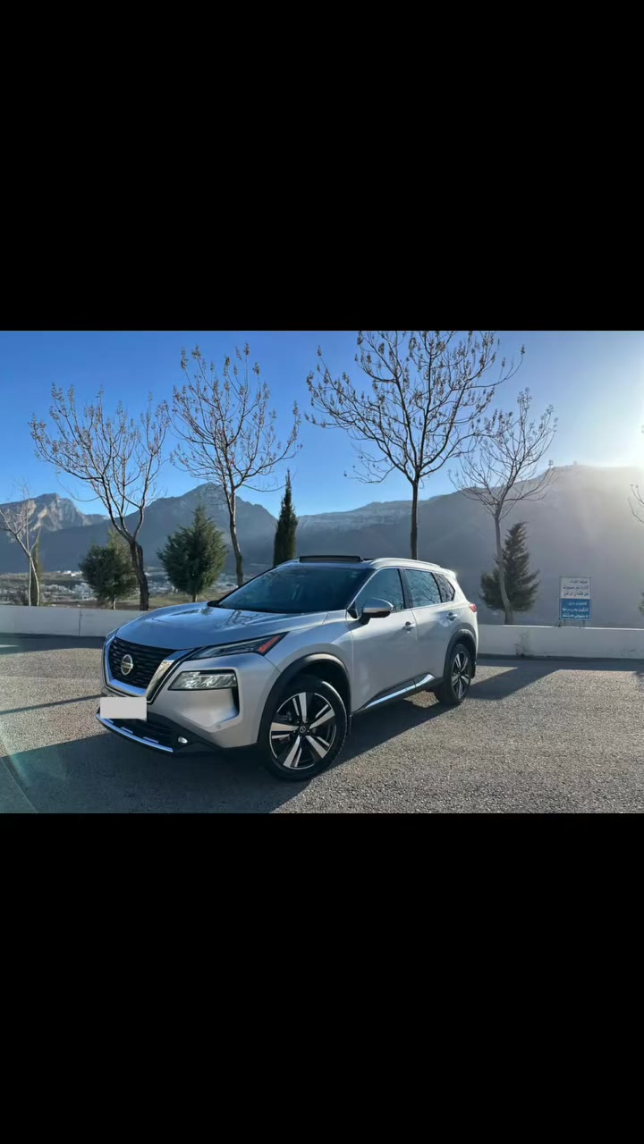 نیسان ڕۆگ 2021  SL awd
کلین ،بێ بۆیاخ 💯
42000 mil ڕۆیشتن
بۆنیت گۆڕاوە بەبیلاد بێناوگرتن ✔
ڕەقەم وسەنەوی نوێ بەناوی خۆمانە ➯
گێڕومەکینەوکارەبایی بەشەرتە دینار مەسروفی نیە
کامل سێرڤس کراوە 💯
دیارترین مواسفاتی: کەنەدی
پانۆڕاما،شاشە گەورە،5 کامێڕا،کامل ڕادار،حەساسی پێش وپشت،کوشین خەزن وکارەبایی وجڵدو هیتەر،
صندوق شەفت،تەبرید مەرکەزی،4مۆدی لێخوڕین،لایت لیدبیلادی،بەسمەوبرێک بەسمەوشغال وچەندین مواسفاتی تر....
*********** ڤایبر،واتساپ
شوێن سۆران
نرخ 220  $ ومجال
