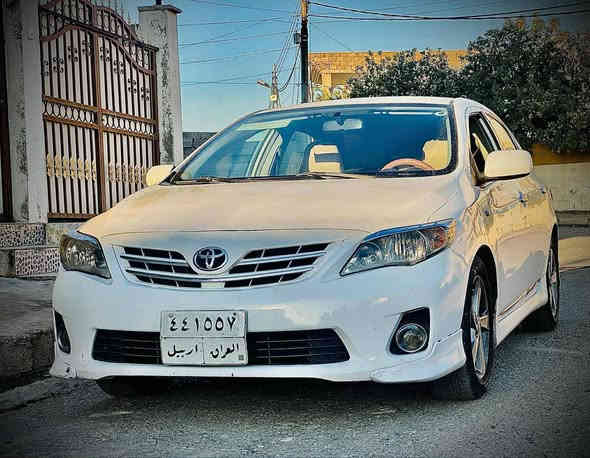 السلام عليكم كرولا 2013  السيارة كلشي موضح بالصور والفيديو كلش نظيفة السيارة ومالتي شخصيا كلشي بيها بشرط من محرك وكير وحدادية وهزة جديدة السيارة بيها ثلاث قطع رش امامي وكرتين ورا بس كلش كلش نظيفة السيارة سعرها 128 ومجال للي اكدر علي  وجنايها يعرف شنو قيمتها ارجوك اذا ما عجبك المنشور علق تعليق حلو مثلك وشكرا للكل
