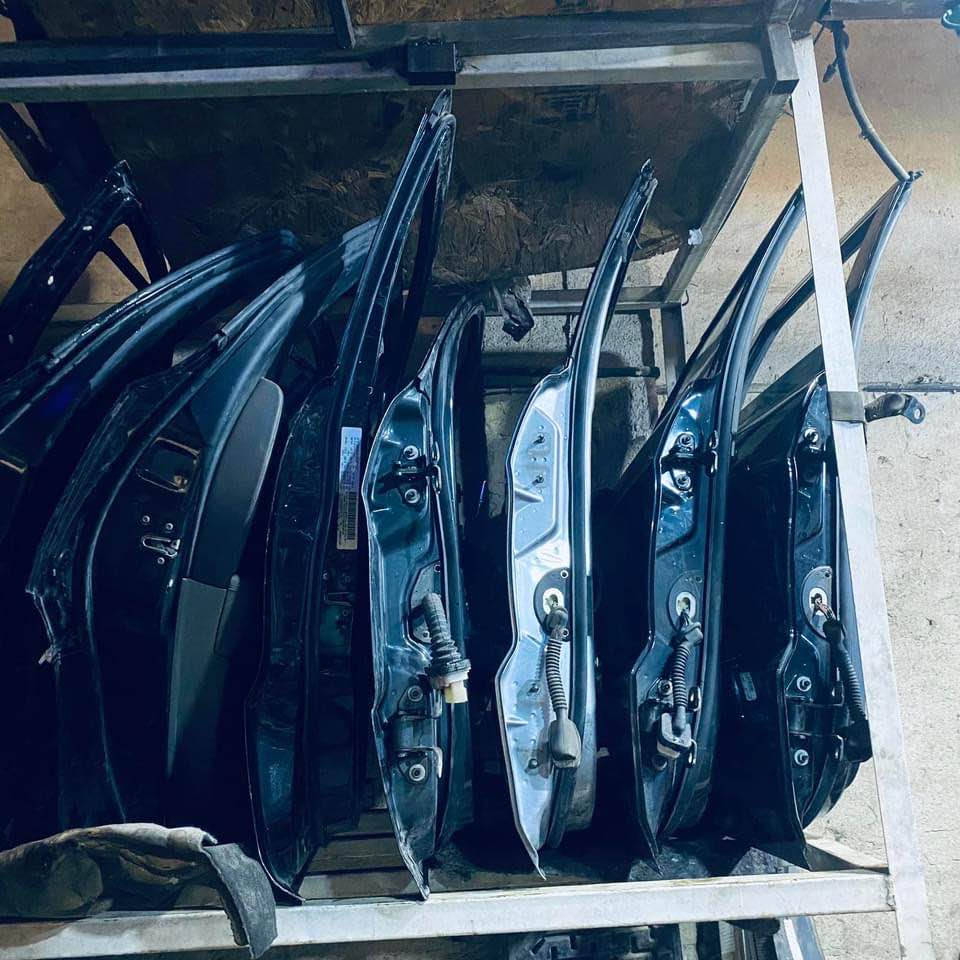 عرض خاص 
بيبان و صندوك دوج افنجر  سي 200 جيب باتريوت  جيب لبرتي جيب  كراند شيروكي دوج جورني دوج دورنكو 2008 دوج نترو  دوج كالبر دوج جارجر  اوباما دوج كرفان السعر الباب 100 الف فقد يوجد توصيل جميع المحافظات 
هاتف ***********
