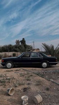 مرسيدس للبيع موديل ١٩٩١  رقم بصرة انكليزي بأسمي تحويل مباشر لون نيلي د...