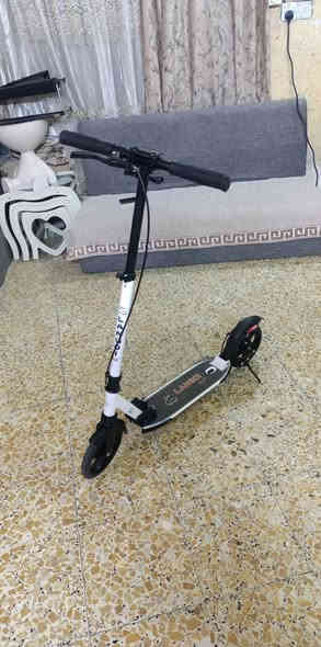 سكوتر جديد مامستخدم 
75,000 
***********
متواجد ع فيس
