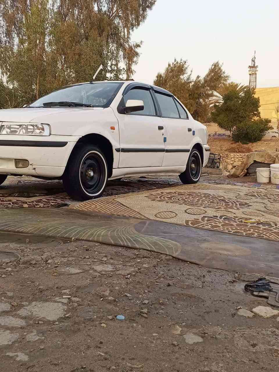 سلام عليكم شباب سياره سمند موديل 2010 للبيع سياره مكفول من الضربه بيها صبغ بالدويس مكينه وكير  مكفولات او حداديه تخم تاير جديد تبريد شغال رقم كربلاء سياره خير من الله راعيها يمي السعر 36 مكلف بالنشير هذا رقم راعيها *********** مكان ديوانيه بغماس
