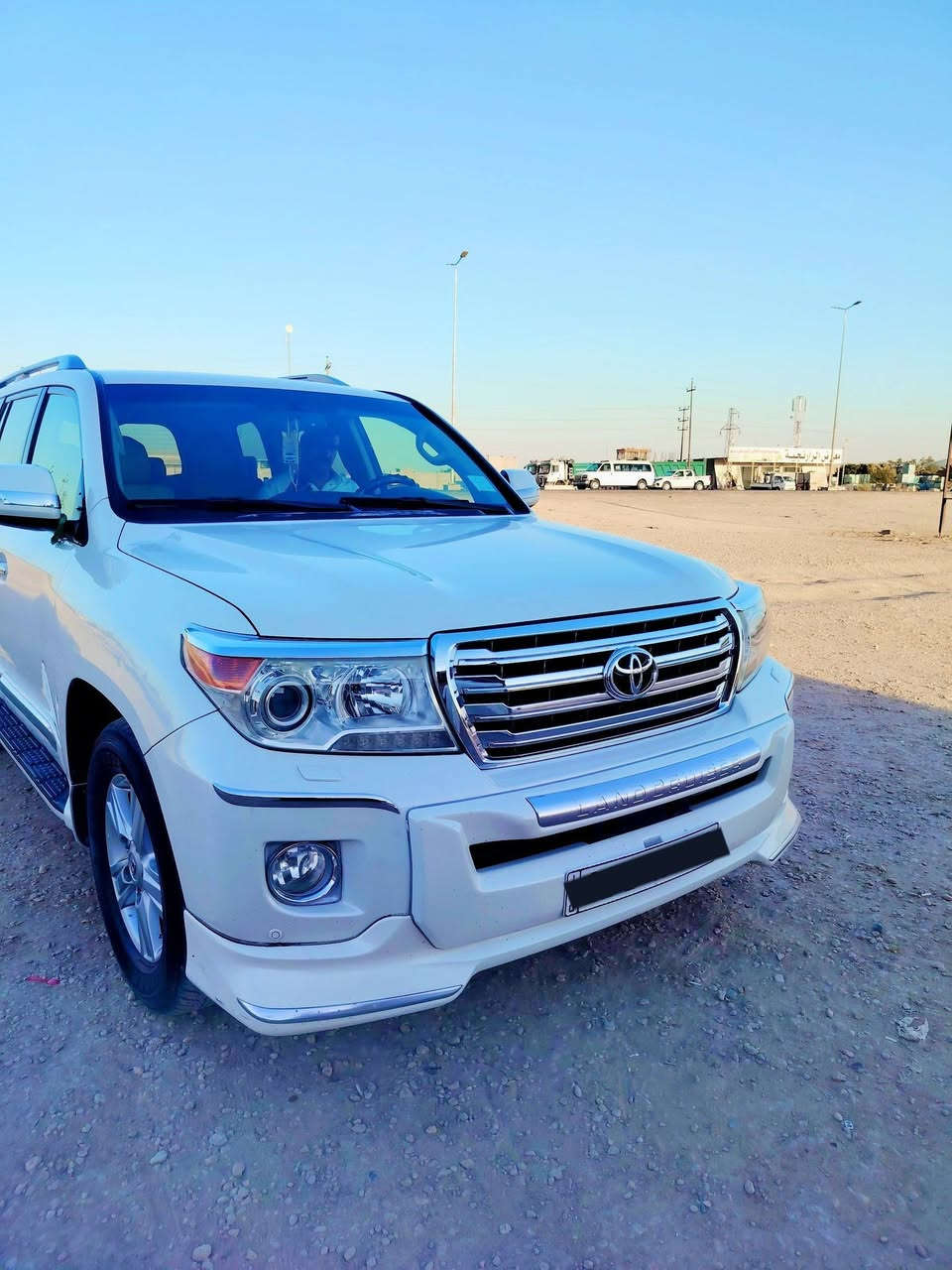 السلام عليكم
لاند كروزر موديل2014
بريم اصل فول مواصفات 1/1
ماشيه 170 حقيقي
                              محرك كير مكفرلات V6
رفم بغداد 11 بسمي سنويه ل 2030
مداور ثاني يوم
بيه باب جهة الأ يمن الكدام بس مفتوح البلادي
والباقي كفاله عامه
مكان السياره نجف طريق كربلاء
السعر 345    ، وبيه مجال
***********
