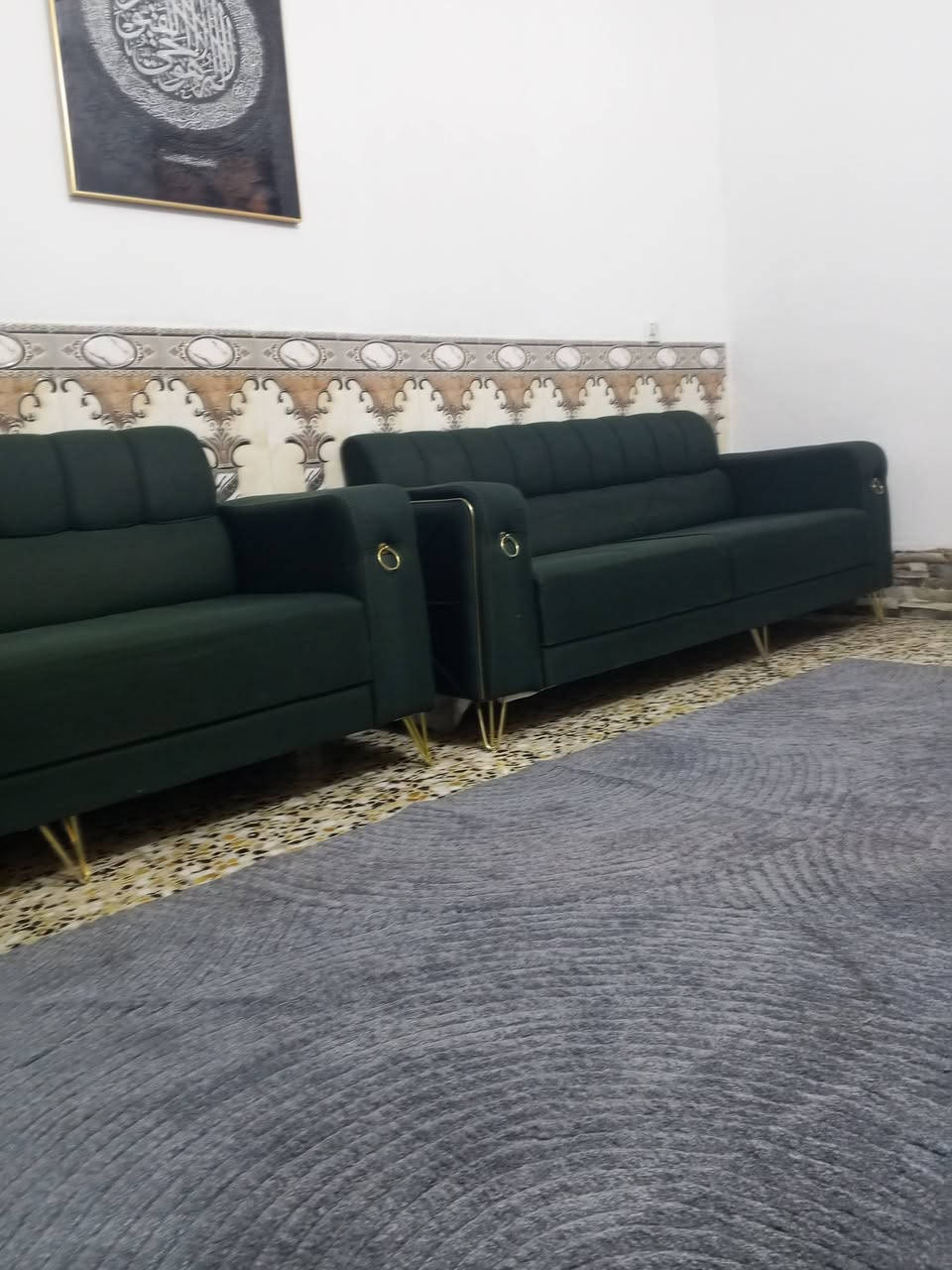 سلام عليكم قنفتين طول الوحده مترين اله ربع مفصلينهن تفصال تزكام مكان بغداد العبيدي  ***********
