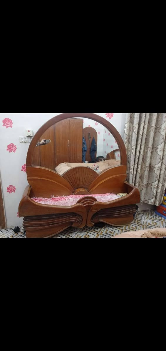 السلام عليكم ميز طعام نظيف جدا السعر ١٠٠
بوفيه نجاره السعر ١٠٠
ميز شاشه السعر ٢٥ 
طبله السعر ٢٥ 
جربايه نفر السعر ٣٠ عدد ٤
ثلاجه شغاله مداخله تصليه السعر ٣٠٠
مجمده السعر ٢٠٠

ميز تواليت مع جربايه نفرين او زاويه نجارة عادل ماني السعر ١٠٠

مكتبه صغيره السعر ٢٥ 
اي استفسار على الخاص موجود 
مكاني حي المثنى مقابل سوق سفان


**إذا كنت صاحب هذا الإعلان وتريد حذفه لأي سبب، رجاءا أرسل رسالة إلى الدعم الفني**