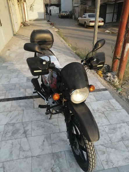 سلام عليكم دراجه بوكسر البيع موديل ٢٠٢١  مجفتهه مره واحد فقط بيهه صوت بل مكينه كهربايات كلهه شغاله تشتغل نكره  حلوه ونضيفه مرقمه  كامله اوراقهه موجوده وشغل وتطلع مكاني بغداد الحسينيه الراشديه رقمي *********** بس واتساب سعر مليون و٢٥٠ الف وبيهه مجال بسيط  الي تفيده يدخل  خاص او عل واتساب
