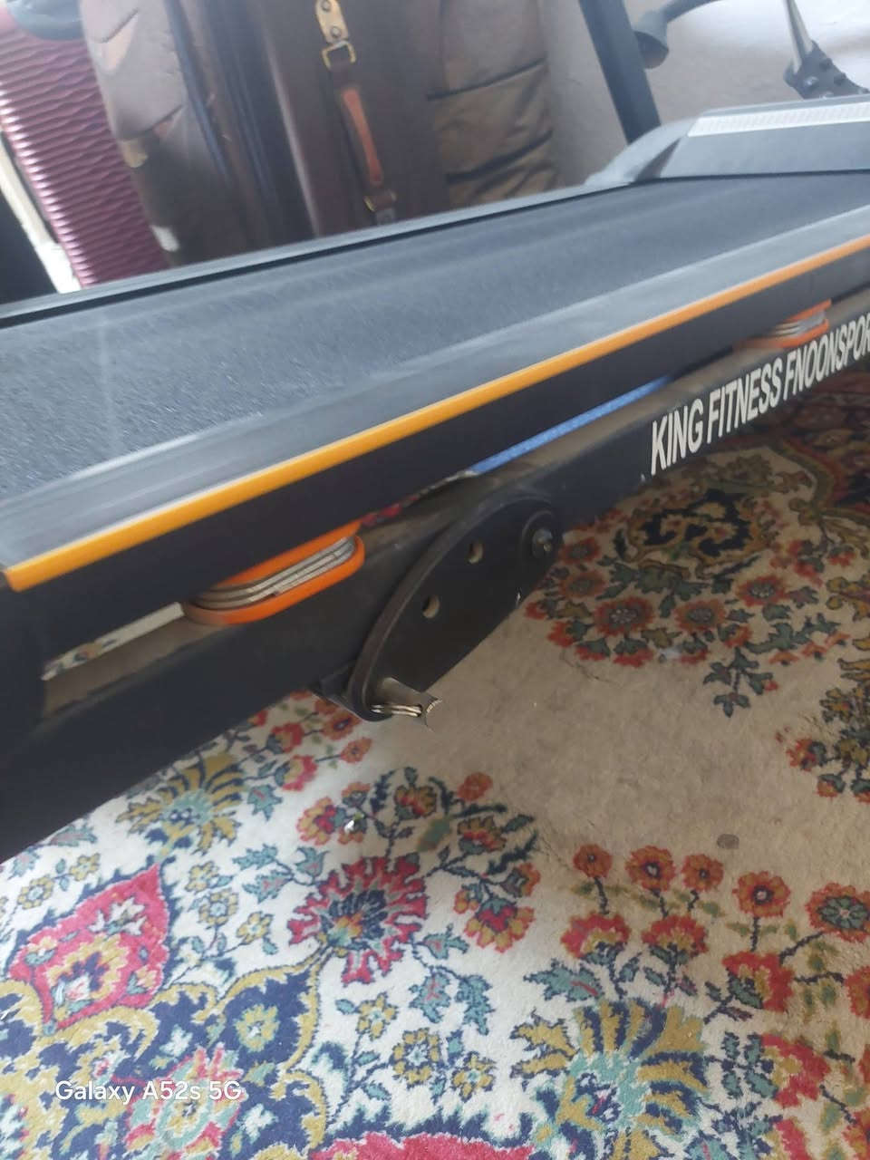 جهاز جري وزن ١٦٠ كيلو بيه هزاز بطن وشناو سعره ٢٠٠ نظيف جدا ما مستخدم هواي


**إذا كنت صاحب هذا الإعلان وتريد حذفه لأي سبب، رجاءا أرسل رسالة إلى الدعم الفني**