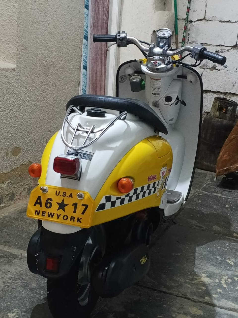 دراجه عبد الحليم تكسي أوراق نضيفه للبيع المكان حي العسكري رقم ***********
