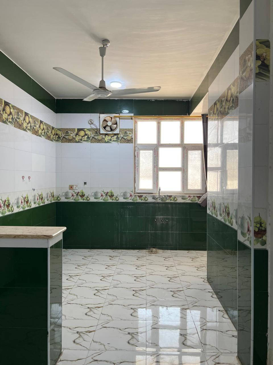 بناية للبيع الديوانية حي الجامعة ملك صرف 
البناية ركن شارع 20  العرضي 
رقم العقار 779 
واجهة 20 
بناء حديث درجة أولى 
أرتفاع سقف الطابق الأرضي 4.5 متر 
تحتوي البناية على 
6 محلات و3 شقق 
البناية مؤجرة الاجار الشهري 
مليون و900 
السعر 500 مليون قابل للتفاوض


**إذا كنت صاحب هذا الإعلان وتريد حذفه لأي سبب، رجاءا أرسل رسالة إلى الدعم الفني**