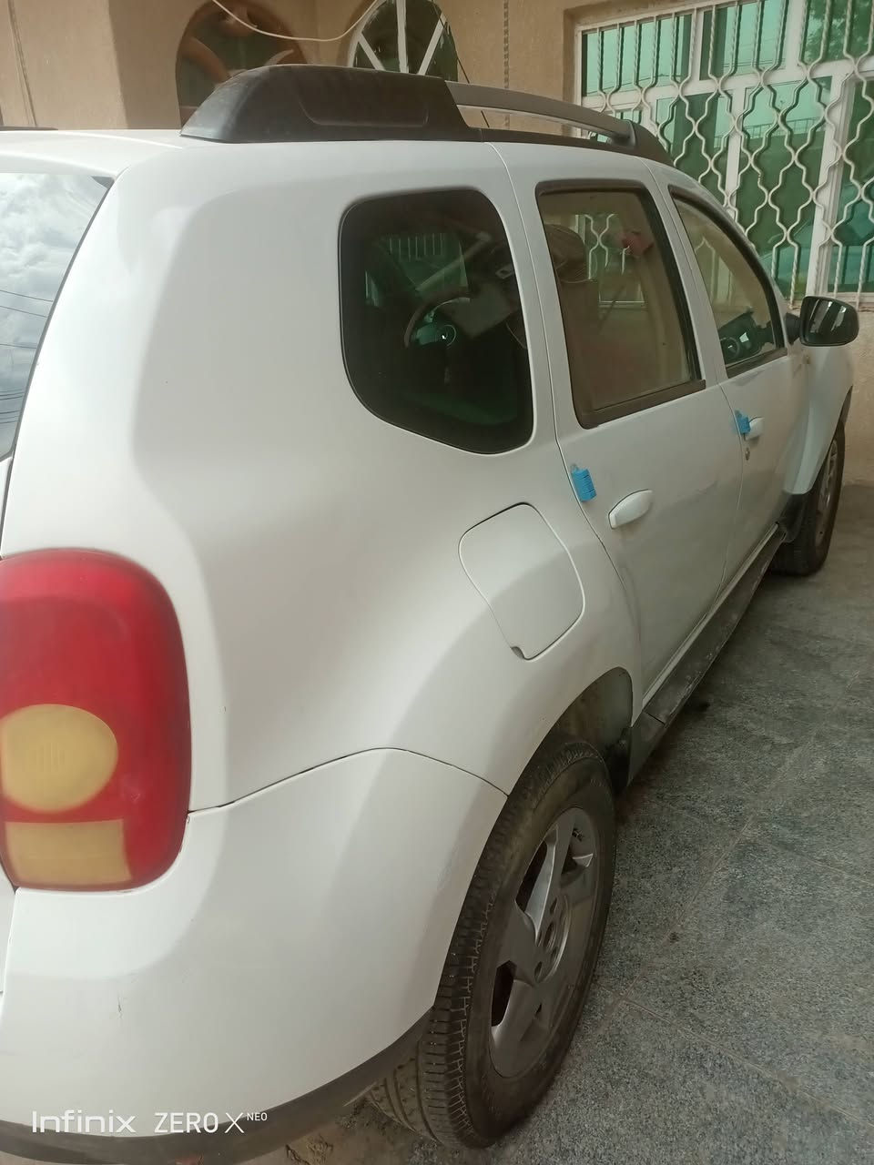 رينو داستر 2013 كير محرك خير من الله اوتماتيك 
سياره جديده مال جناي ***********
