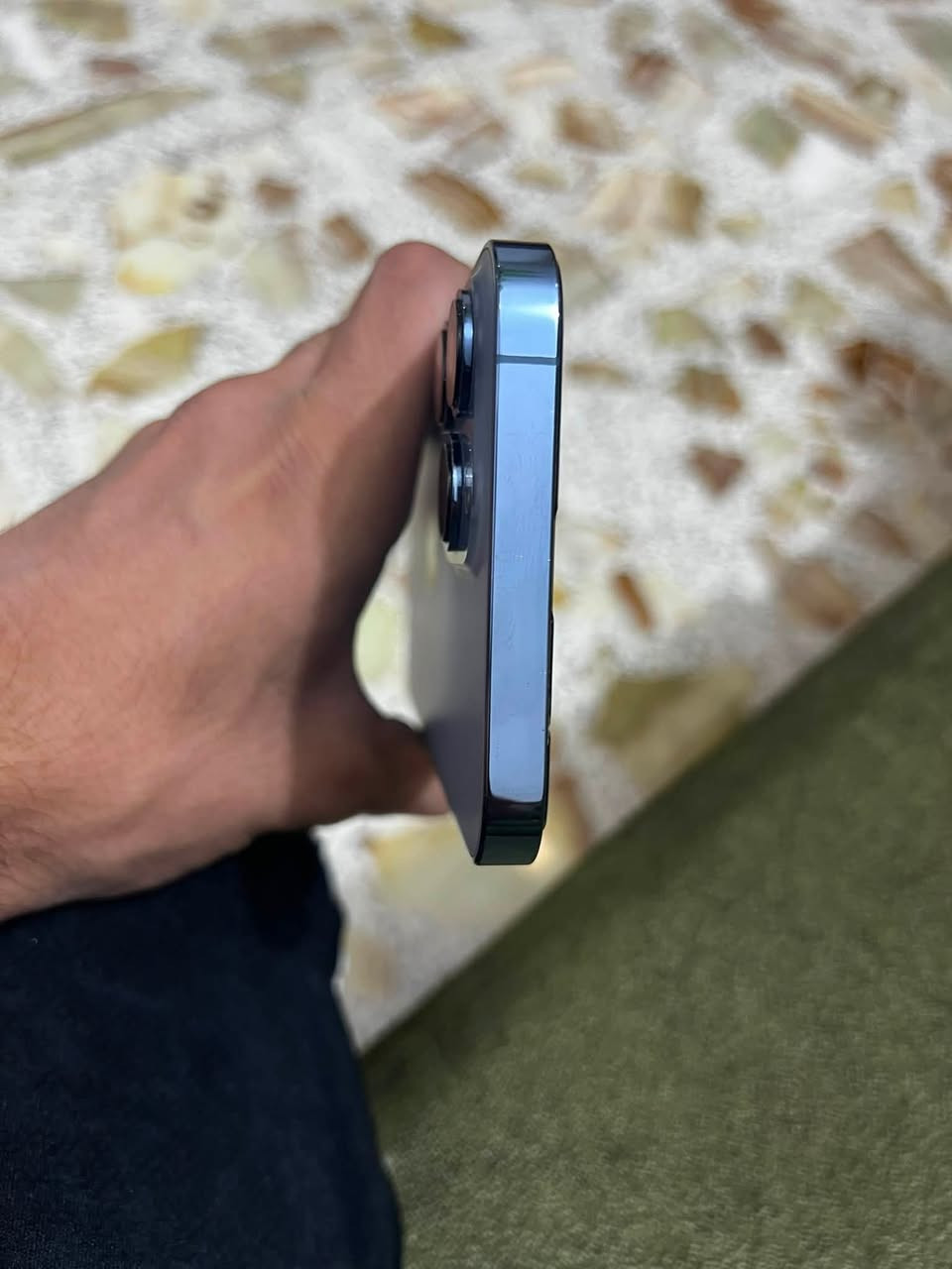 ‎آيفون 13 برو ماكس (iPhone 13 Pro Max)
البطارية :75
الذاكرة:256
شرق اوسط 
‎وتر بروف (Waterproof)

الجهاز مكفول من كلشي وعلى الفحص 
موجود واتساب فقط ***********
