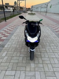 للبيع دراجه pcx ياباني الاصلي  مكينه 150نوزل خطين ستان كهربائي حساس از...