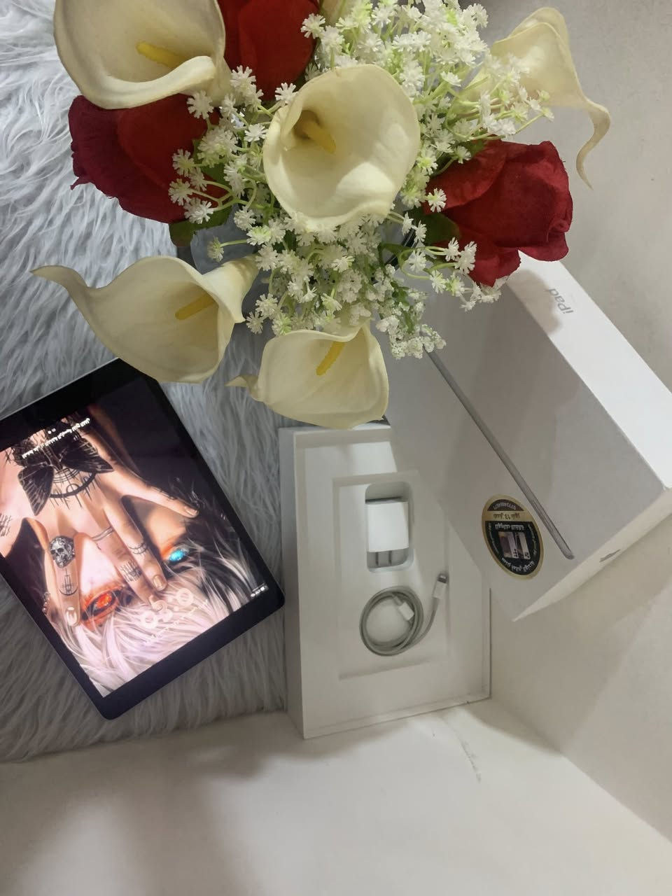 سلام عليكم 

iPad 9 
 مع جميع ملحقاته جديد مع سماعات محيطيه 
مع حساب ببجي للفل ٧٣ امفور ثلجي طكه وتصير ماكس وايكي فزاعه المجموع ٤٩  للبيع السعر خاص اكملك تفاصيل واكلك سعر 

***********
