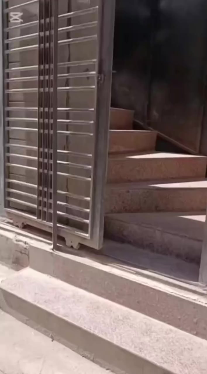 السلام عليكم مكتب عقارات الشمس  مقابيل المستشفى التركي !!!
                         بإدارة ((أحمد الگريطي))
                    
    ☎️*********** 
                        ☎️*********** 

🏠شقه للإيجار جداً نضيفه تحتوي على غرفه وكليدور وصاله ومطبخ ومجمع صحيات درج معزول مجهزه تانكي سخان ماطور مجاري تبليط 

⁦^⁠_⁠_⁠_⁠_⁠_⁠_⁠_⁠_⁠_⁠^⁩⁦(⁠◍⁠•⁠ᴗ⁠•⁠◍⁠)⁩⁦(⁠◍⁠•⁠ᴗ⁠•⁠◍⁠)⁩⁦^⁠_⁠_⁠_⁠_⁠_⁠_⁠_⁠_⁠_⁠^⁩

🌎 الموقع حي الزهراء فرع غسل بغداد 

⁦^⁠_⁠_⁠_⁠_⁠_⁠_⁠_⁠_⁠_⁠^⁩⁦(⁠◍⁠•⁠ᴗ⁠•⁠◍⁠)⁩⁦(⁠◍⁠•⁠ᴗ⁠•⁠◍⁠)⁩⁦^⁠_⁠_⁠_⁠_⁠_⁠_⁠_⁠_⁠_⁠^⁩

💸💰 قيمة الإيجار 325
