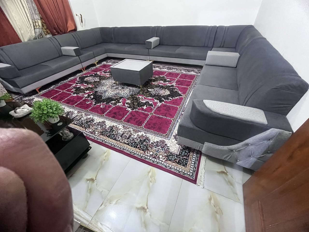 @إشارة معمل نجارة ودوشمة بيت العمر. لعمل التخم والديوان والجلسات العربية وغرف النوم
العنوان: الرمادي الجزيرة. شارع الجرايشي. قرب مطعم كباب الفلوجه
هاتف/ ***********
