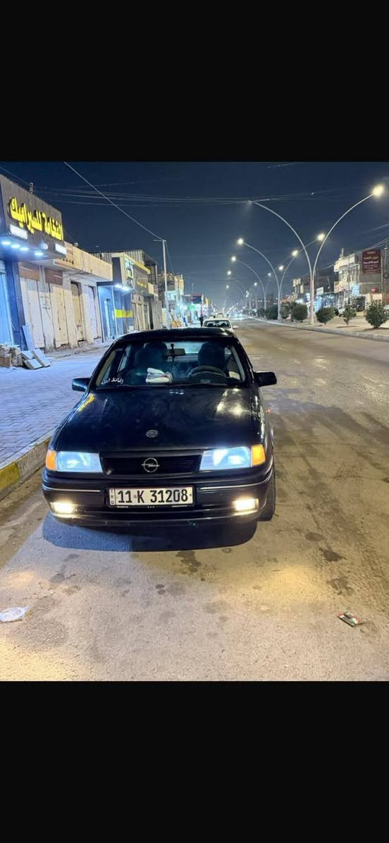 أوبل فكترا
موديل ١٩٩٣ وارد يابان
السيارة جاهزة من كل شيء 
صدرها جديد تخم تاير مكينه وگير مقفولة
السيارة جديد وجاهزة 
السعر  اتصل ع الرقم وبيك خير وتدلل
***********

