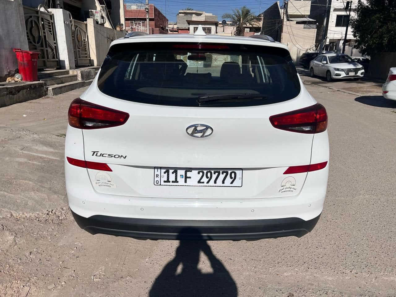 سلام عليكم 
توسان 2019 خليجي 
فول السياره ما عده بنوراما بصمه شاشه كامره لد امامي وخلفي تبريد قطعتين كشن جلد وكهرباء رقم بغداد بسمي  مكفوله من الضربه  و الصبغ هاي سياره كدام العين  مكان السياره بغداد 

***********
الشراي يتصل ما متواجد على النت
