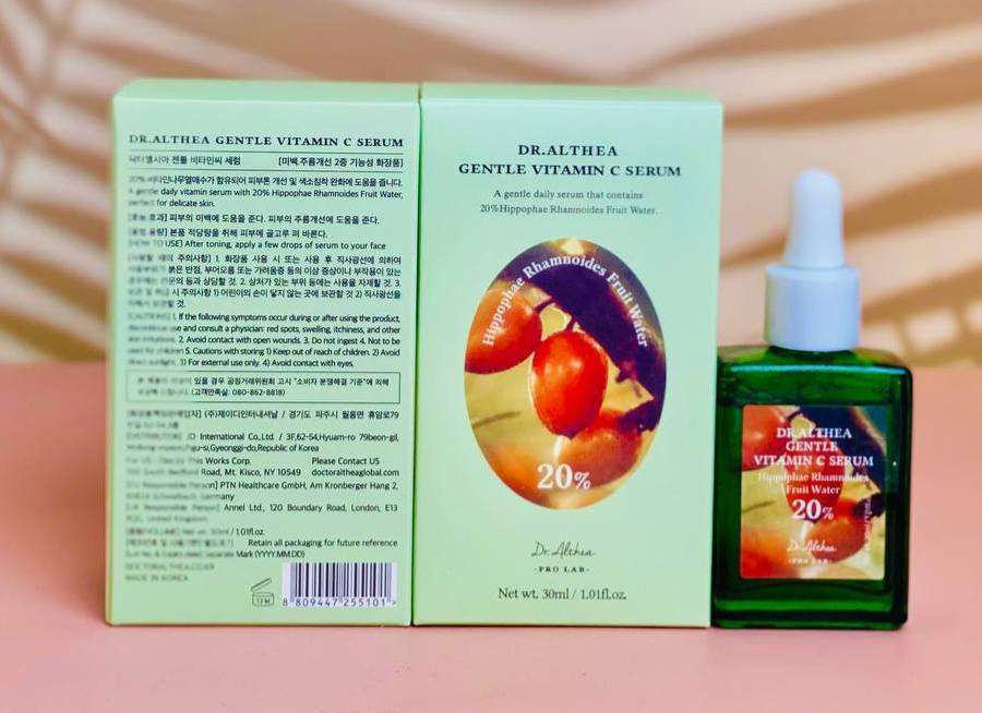 دكتور الثيا – سيروم فيتامين سي اللطيف 
مو أي فيتامين سي… هذا السيروم يعطيك إشراقة ناعمة بدون تهيّج 

 تركيبة لطيفة تناسب حتى البشرة الحساسة
توحّد لون البشرة وتخفف البقع الداكنة
 تعطي نضارة فورية ولمعة صحية طبيعية

المنشأ كوريا الأصلي 

السعر 15 الف وتوصيل 4 الاف 
@إشارة


**إذا كنت صاحب هذا الإعلان وتريد حذفه لأي سبب، رجاءا أرسل رسالة إلى الدعم الفني**