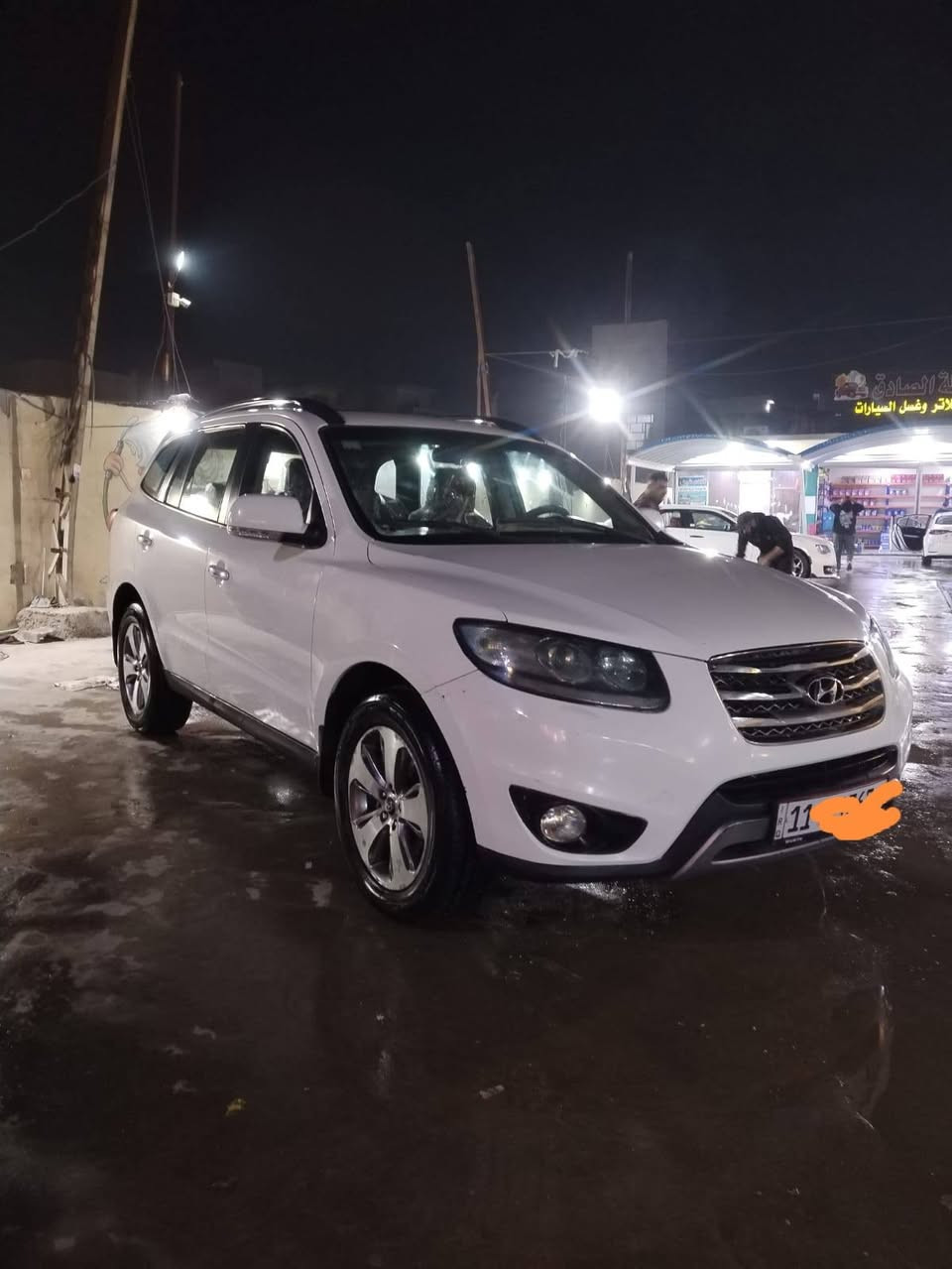 سلام عليكم  سنتافي موديل 2012  رقم بغداد سنوية 2028  خليجي اشاير مري تحكم ستيرا فتحة ب السقف كشنات كهربائية فول مواصفات مكان ديالى بعقوبة رقم صاحب السيارة مكلف بنشر ***********
