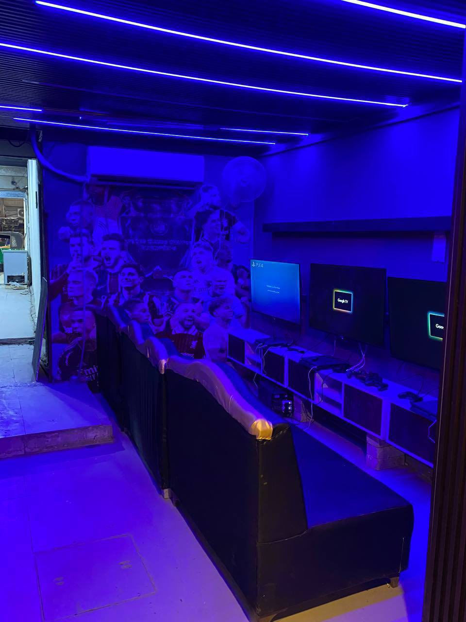 السلام عليكم 

 كوفي قاعه الزهاوي

مفتحين ل مشاهده. لعبه العراق 🇮🇶 

ساعه (  6  ) صباحاً تبدي لعبه

المكان شارع الارامل قاعه الزهاوي 
لحديد جواها الكوفي 

أهلا وسهلاً بيكم. 🇮🇶🇮🇶


**إذا كنت صاحب هذا الإعلان وتريد حذفه لأي سبب، رجاءا أرسل رسالة إلى الدعم الفني**