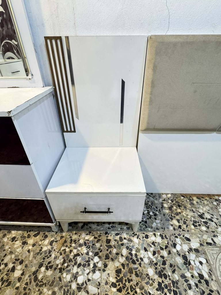 غرفه نوم تركيه 5 قطع  نضيفه كلش سعرهه 400 النجف, العراق


**إذا كنت صاحب هذا الإعلان وتريد حذفه لأي سبب، رجاءا أرسل رسالة إلى الدعم الفني**