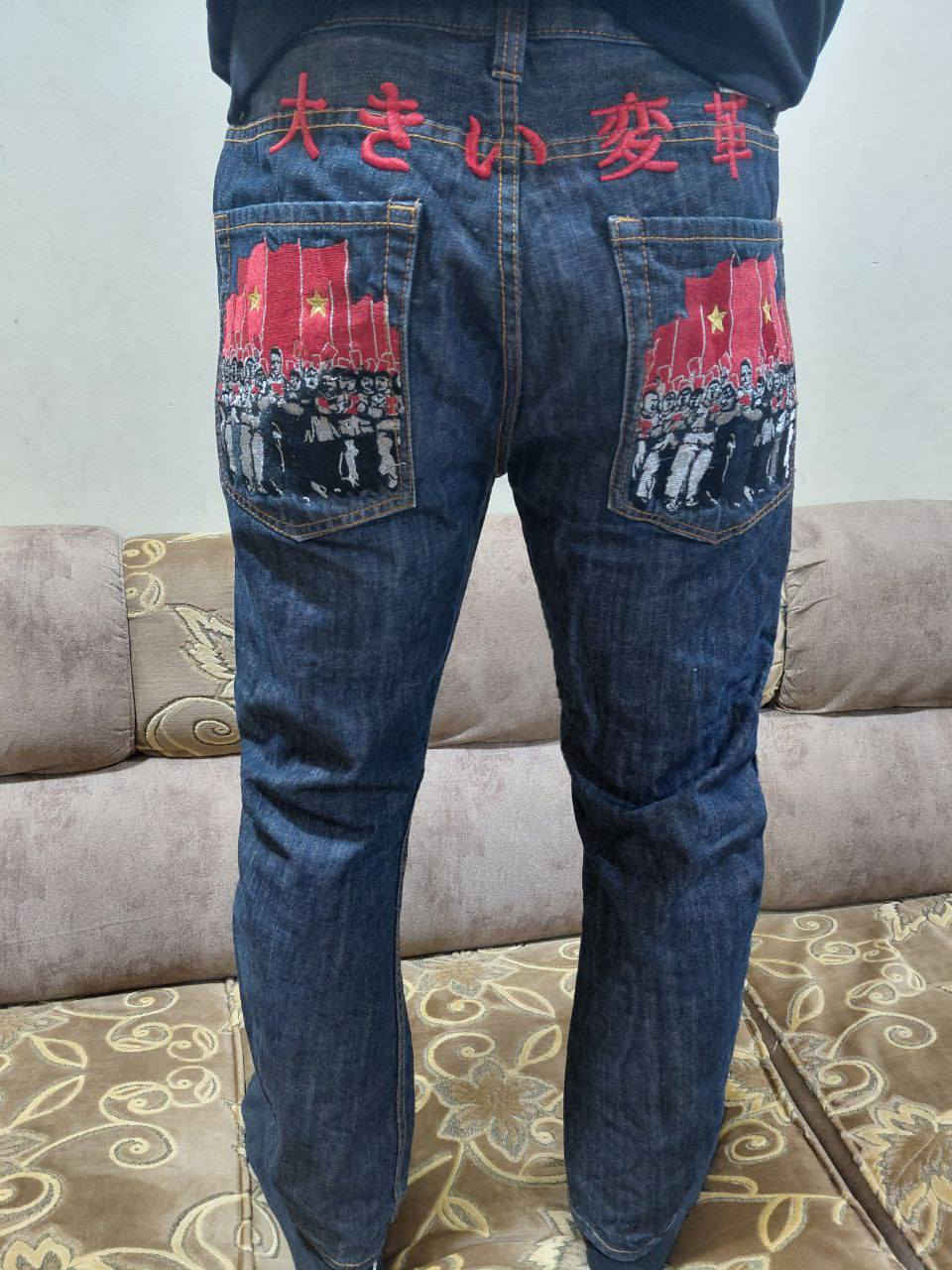 قمصله طيارين ب15 وبنطرون بي نقشات ب15
تواصل ***********
