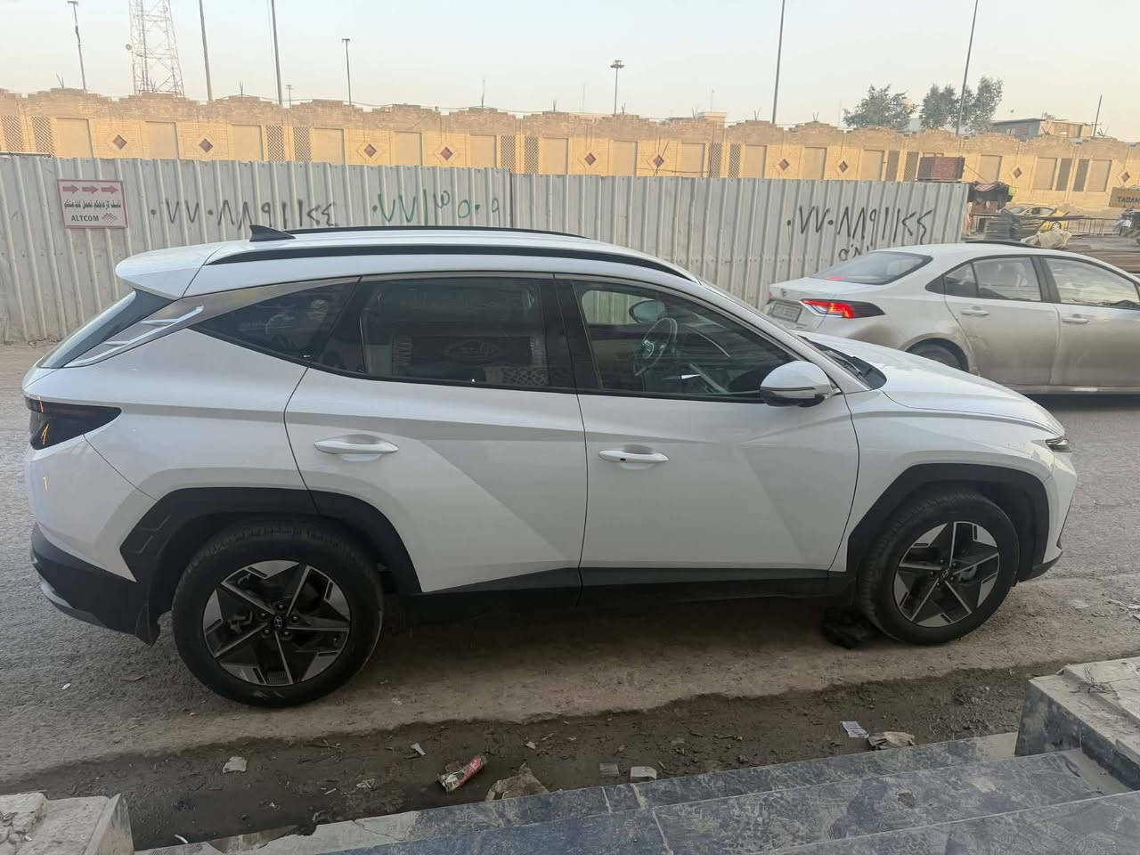 سلام عليكم 
للبيع توسان 2025 خليجي
السعر:225 وبيه مجال بسيط
السياره مكفوله كفاله عامه من كلشي وين ميعجبكك افحص
ماشيه السياره:13الف 
مواصفات السياره:
محرك 2000دوش
2كشن كهرباء
2جام اوتو
شاشه كبيره متصل
3انظمة قياده
4كشنات مخمل ابيض
اريل نفكيشن
مري شفط
تشغيل عن بعد
وهوايه بيه مواصفات
مكان السياره:بغداد المشتل
رقمي:***********
ما يعجبك المنشور ارفعه بكلمه يالله 🤍
