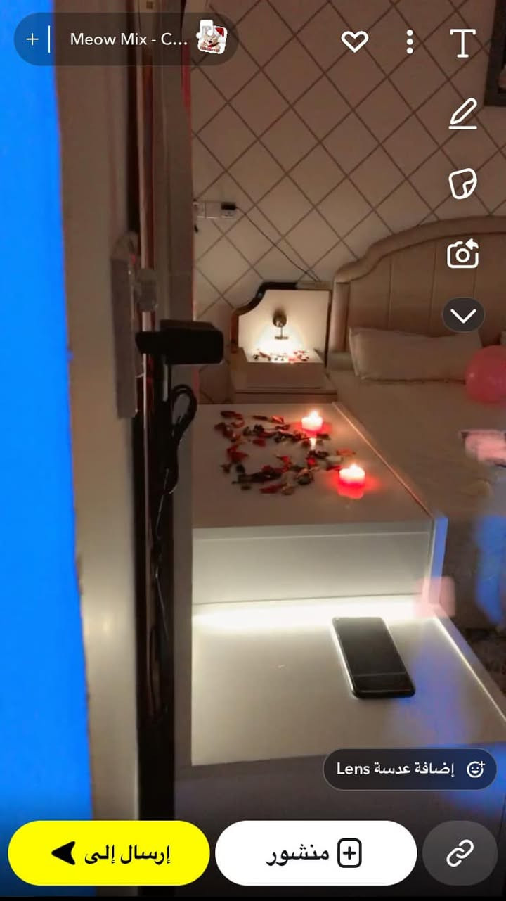 السلام عليكم 
غرفة تركية للبيع 9 قطع نضيفة جداً استعمال قليل 
السعر 550 مكاني بغداد 
***********
رجاءً المايشتري لا يكسر بحاجتي ولا يعلق جزاكم الله خير
