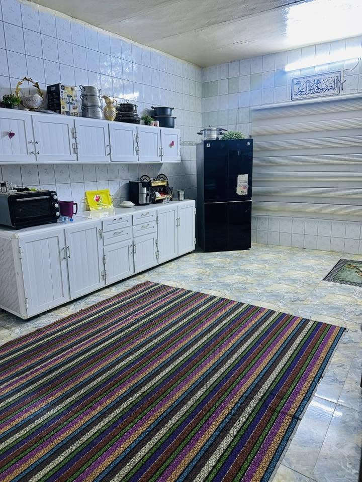 بيت لبيع 
مساحتة 375 حي العصري شارع الشيخ علي المياحي 
الاستفسار على الرقم ‭0782 912 2467‬
