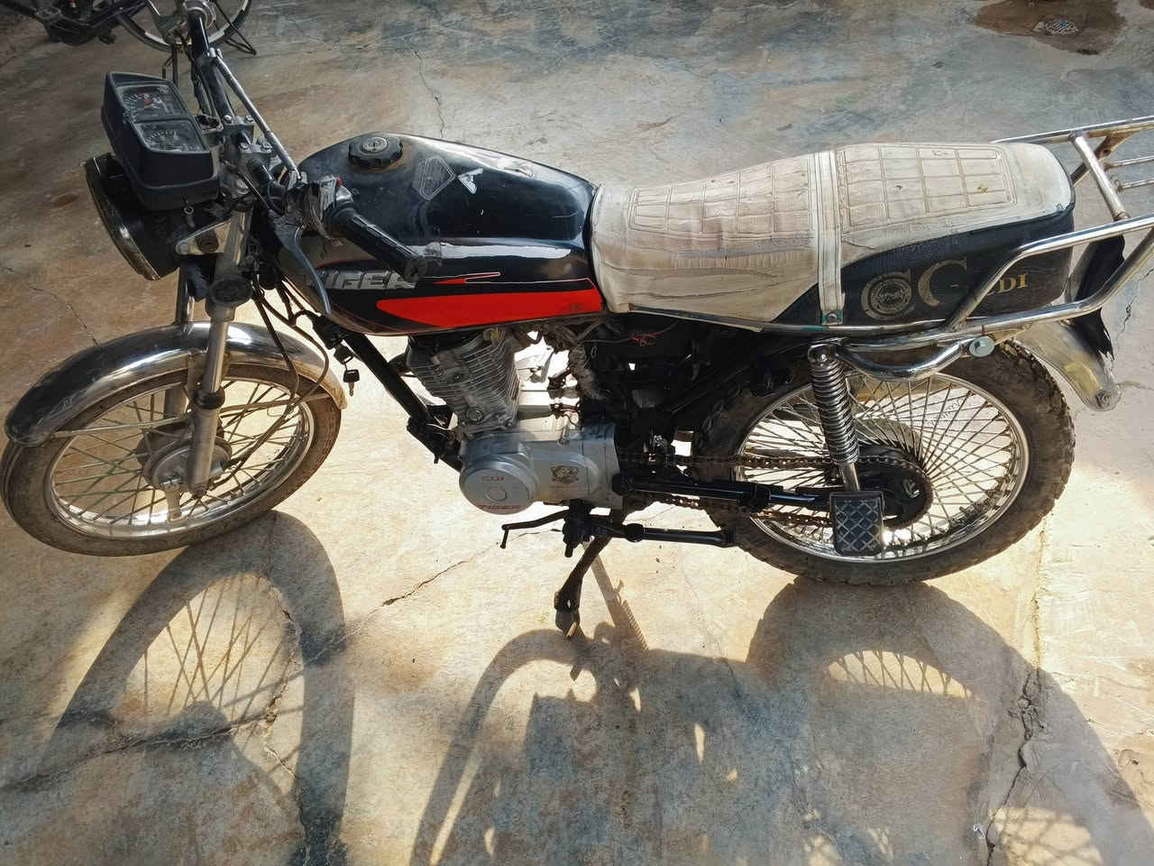 سلام عليكم
دراجه ايراني للبيع 4 گير  موديل 2019 
محرك شرط ساعه   
سعر 200


**إذا كنت صاحب هذا الإعلان وتريد حذفه لأي سبب، رجاءا أرسل رسالة إلى الدعم الفني**