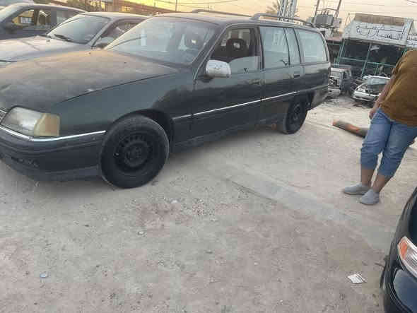 ابل اوميكا للبيع محرك 2000 صار صوت خفيف بل محرك الساره نضيفه ومرتبه شغاله كل كربائيات شعر25$ وبيهه مجال للستفسار اكثر اتصل ***********
