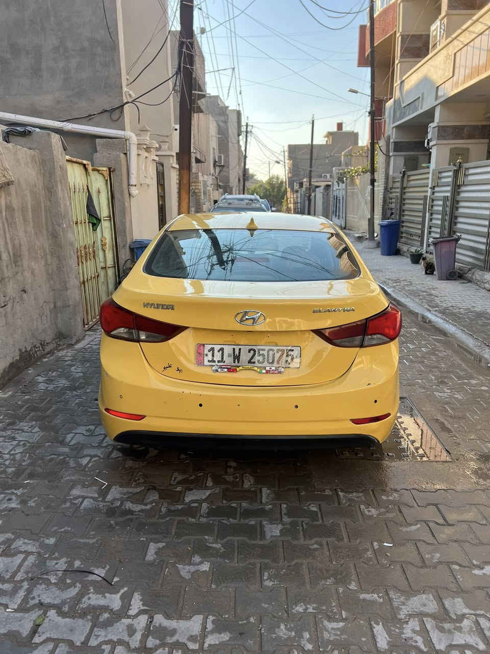 السلام عليكم النترا للبيع موديل 2015
حادث خلفي مرفوق بلمنشور قبق الجنطة راجع نفسة 
غير هذا الحادث مكفولة 
كير مكينة مكفولات تخم تاير قبل شهر شادة
رقم بغداد انكليزي تحويل ثاني يوم 
نضام ايكو مانع انزلاق تحكم استيرن جهتين 
تبريد شغال على السويج 
بيها منضومة غاز عاطلة دكمتها 
مصفرة هيئة وبحث 
عليها غرامة علية 
المكان:بغداد/بغداد الحديدة 
للاستفسار الاتصال :***********
