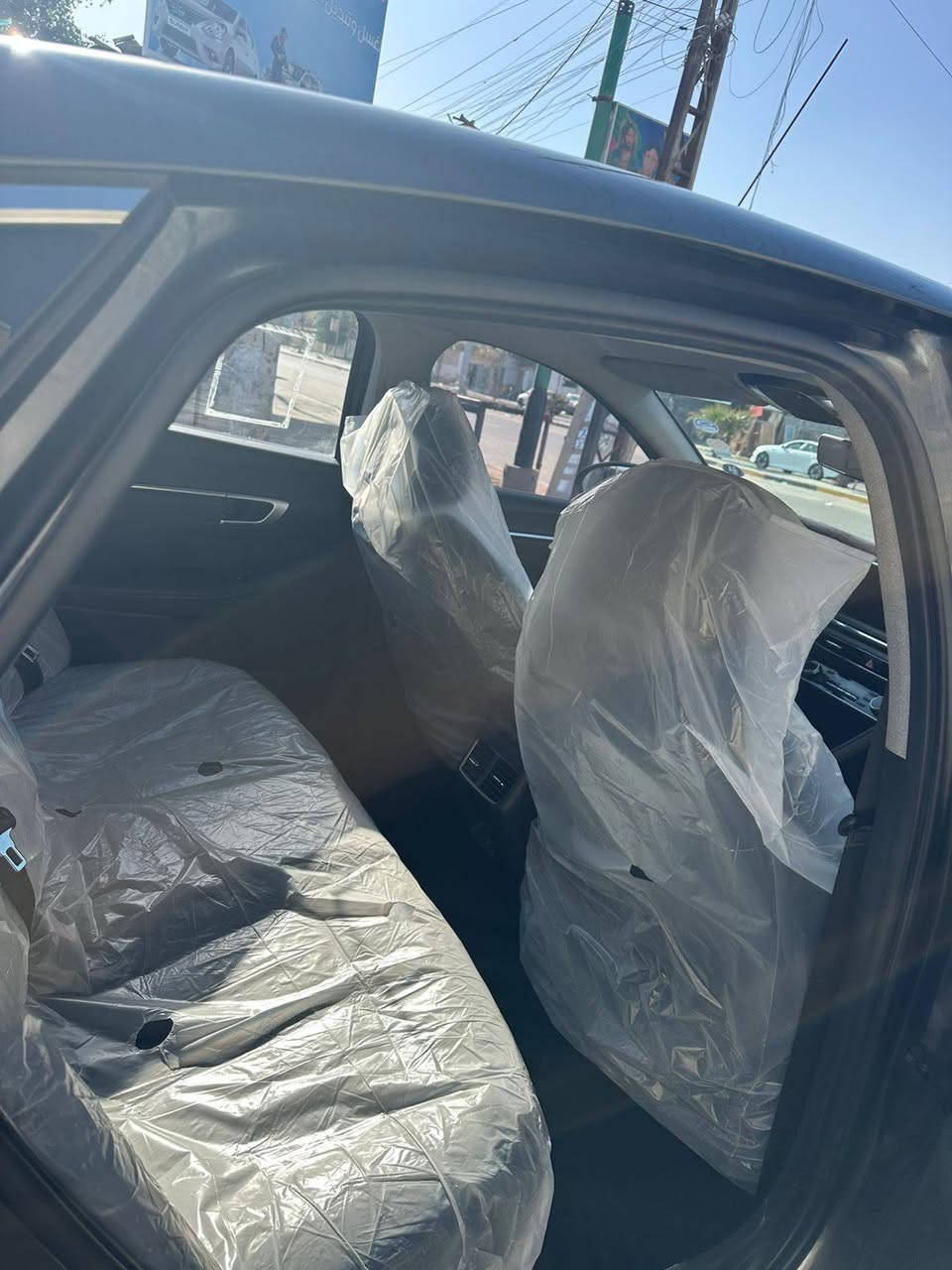 سلا عليكم البيع سوناته موديل 2022 وارد كوري الكوري ما مكفول من صبغ سياره كفاله عامه ما عده بارد بلباب مال صدر رقم بصره تحويل ثاني يوم فول مواصفات مكان سياره البصره سعر 163وبيه مجال الشراي ***********
