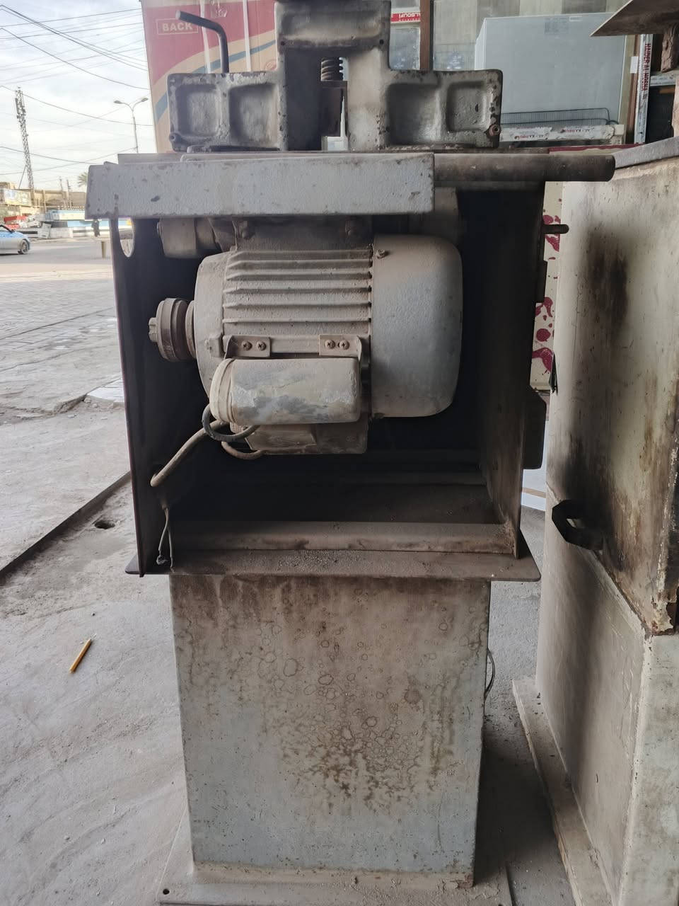 كتر غطاس الخطيب شغال ينقصه القايش مع هديه التيغ الرقم/***********
