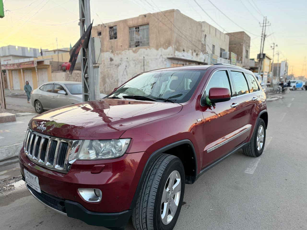 بسم الله الرحمن الرحيم
السلام عليكم ورحمة الله وبركاته
للبيع جيب شيروكي 2013 خليجي
داخل عسلي
دركة صاج
كير 6نمر
بانوراما
مكينة 3600جديده
صدر امامي وخلفي خير من الله تدفئة تبريد كشنات
كير مكينه خير من الله مكفولات
جوبلسات السياره 
تبريد تدفئة فووول 
بدون حادث فقط بارد باب خلف سائق وجاملغ امامي خشم البنيد حيل صغيره 
رقم بغداد مشروع وطني باسمي تحويل نفس اليوم 
السعر 178وبيها مجال لطيبين 
مكان السياره صلاح الدين الدجيل 
للاستفسار الاتصال على الرقم 
***********
