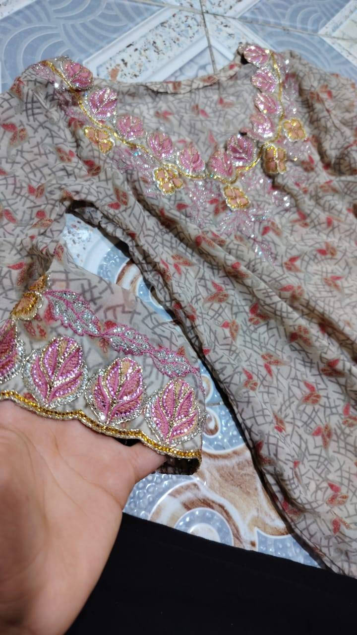 مخاور ودشاديش بلزبير ويتوفر توصيل تخفيضات على 8و5و4


**إذا كنت صاحب هذا الإعلان وتريد حذفه لأي سبب، رجاءا أرسل رسالة إلى الدعم الفني**