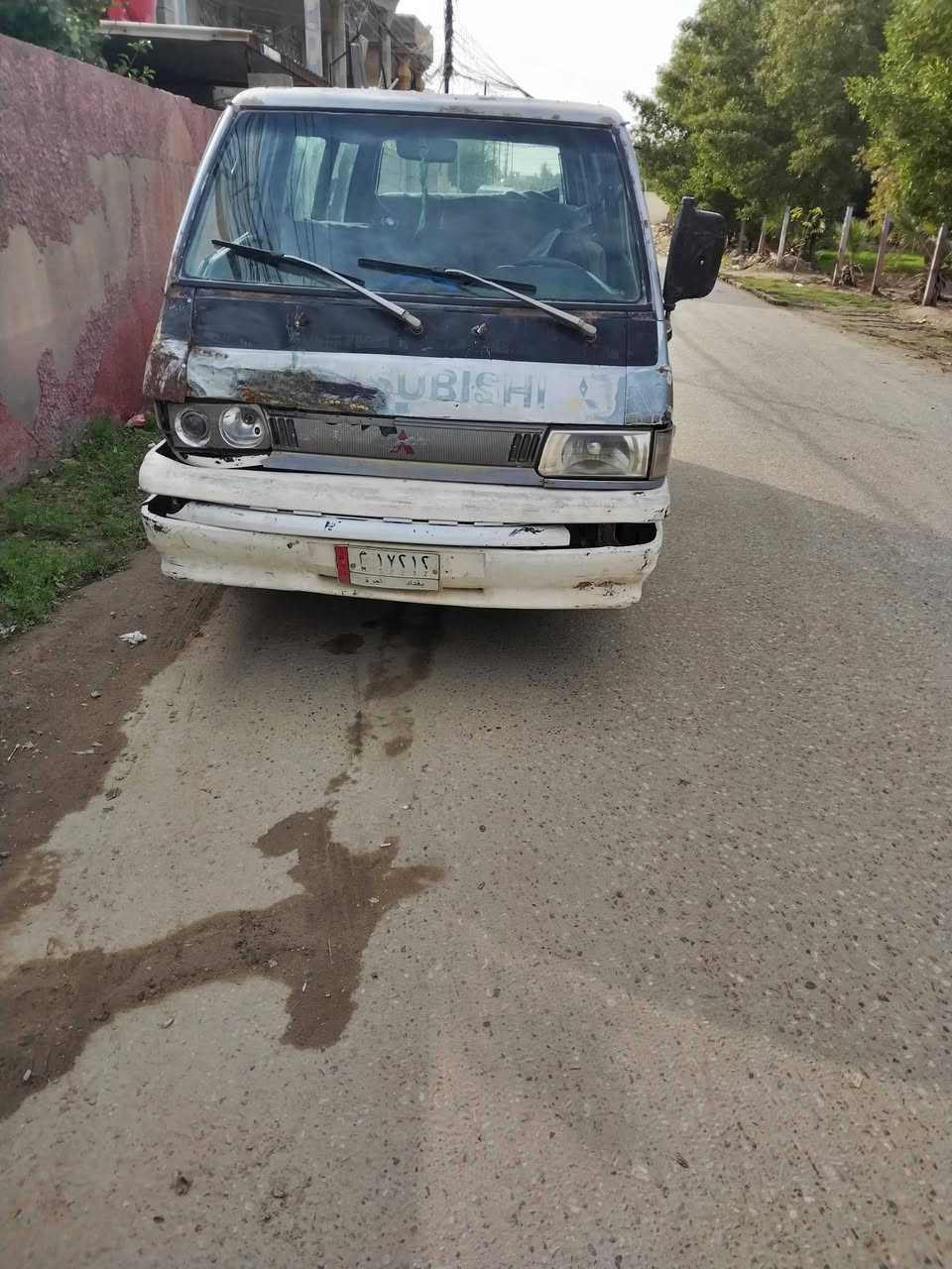 السلا م عليكم سياره 11 راكب  للبيع  سيا ره جاهز شغاله  محرك بيه  بخار السعر 15 و بيه مجال للإستفسار رقم الهاتف ***********
