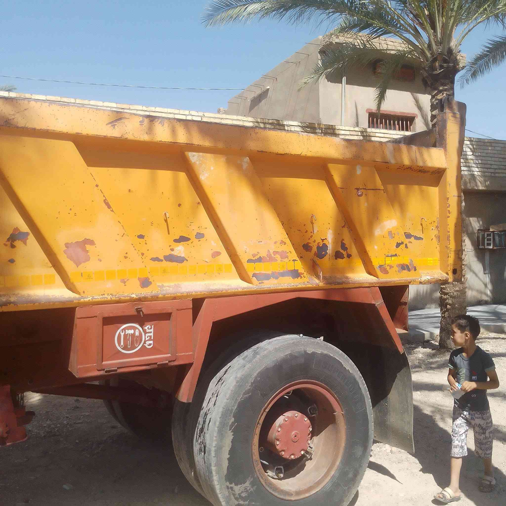 بدي تك مايلر البيع بدي بلادي مال 80 مكان طارميه سعره مناسب جدأ3ملاين ***********
