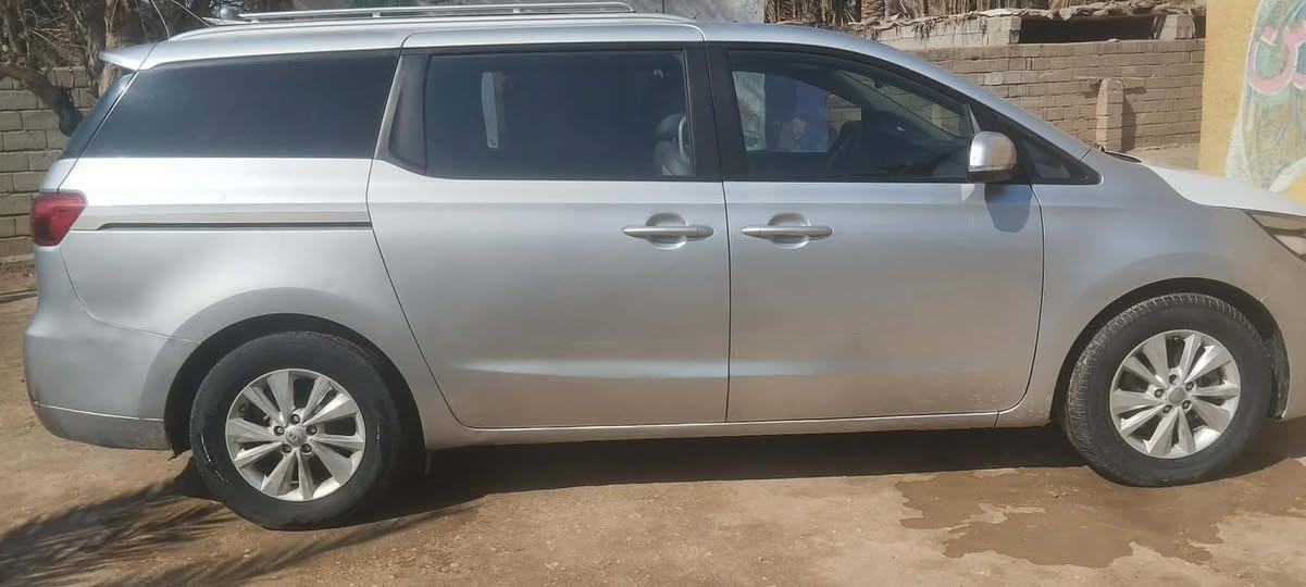 سلام عليكم سيدونا للبيع ٢٠١٦حادث دعامية امامية وبيها قبق جنطه صبغ والسونار موجود باسمي ١٥٥وبيهال مجال ***********واتساب الديوانية الحمزة الشرقي
— مع ‏طه صبار‏.
