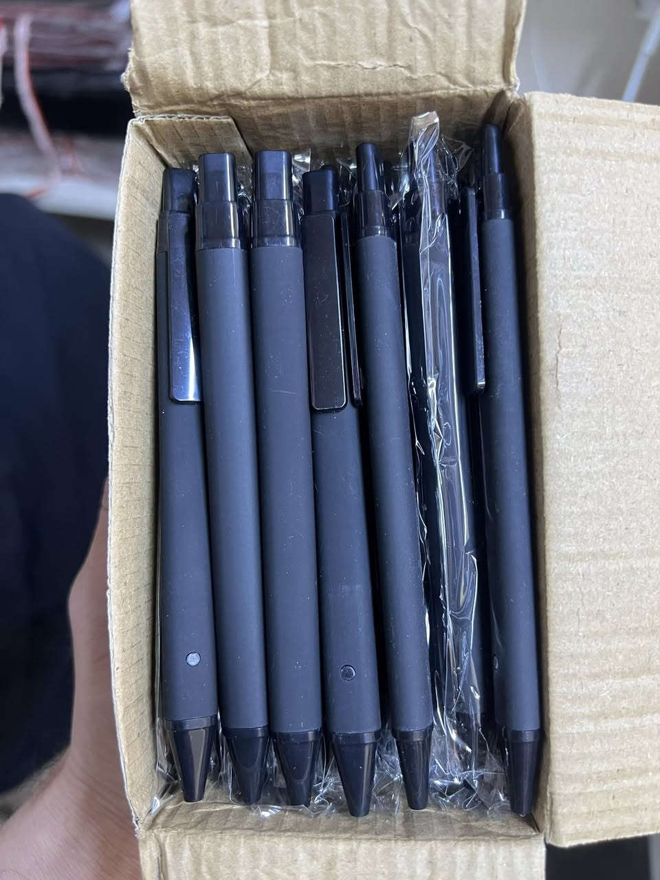 قلم جاف معدني قابل للحفر😍😍

كود:8222
عدد كارتون:500(10باكيت)
باكيت50قلم
سعر باكيت بالكارتون:
سعر باكيت:
_________
***********
***********

https://t.me/zanyar2stationery
