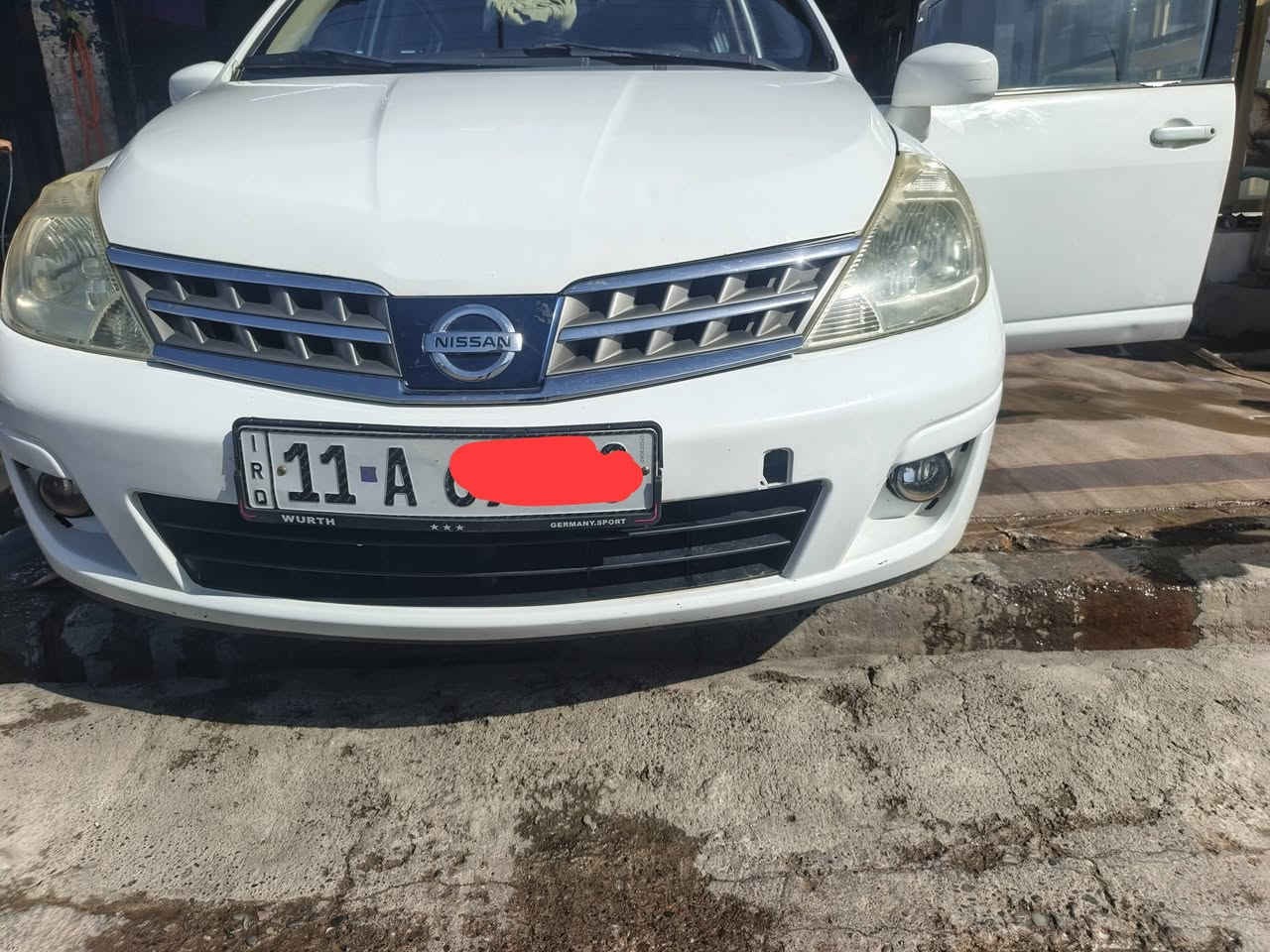 نيسان 2007 لون ابيض رقمها بغداد في الموصل، بها ملاحظات صبغ  اعطيك اياها صبغ حزام تبريد مايشتغل شرط التحويل باسمي السيارة السعر 63وبيها مجال بسيط 
***********
