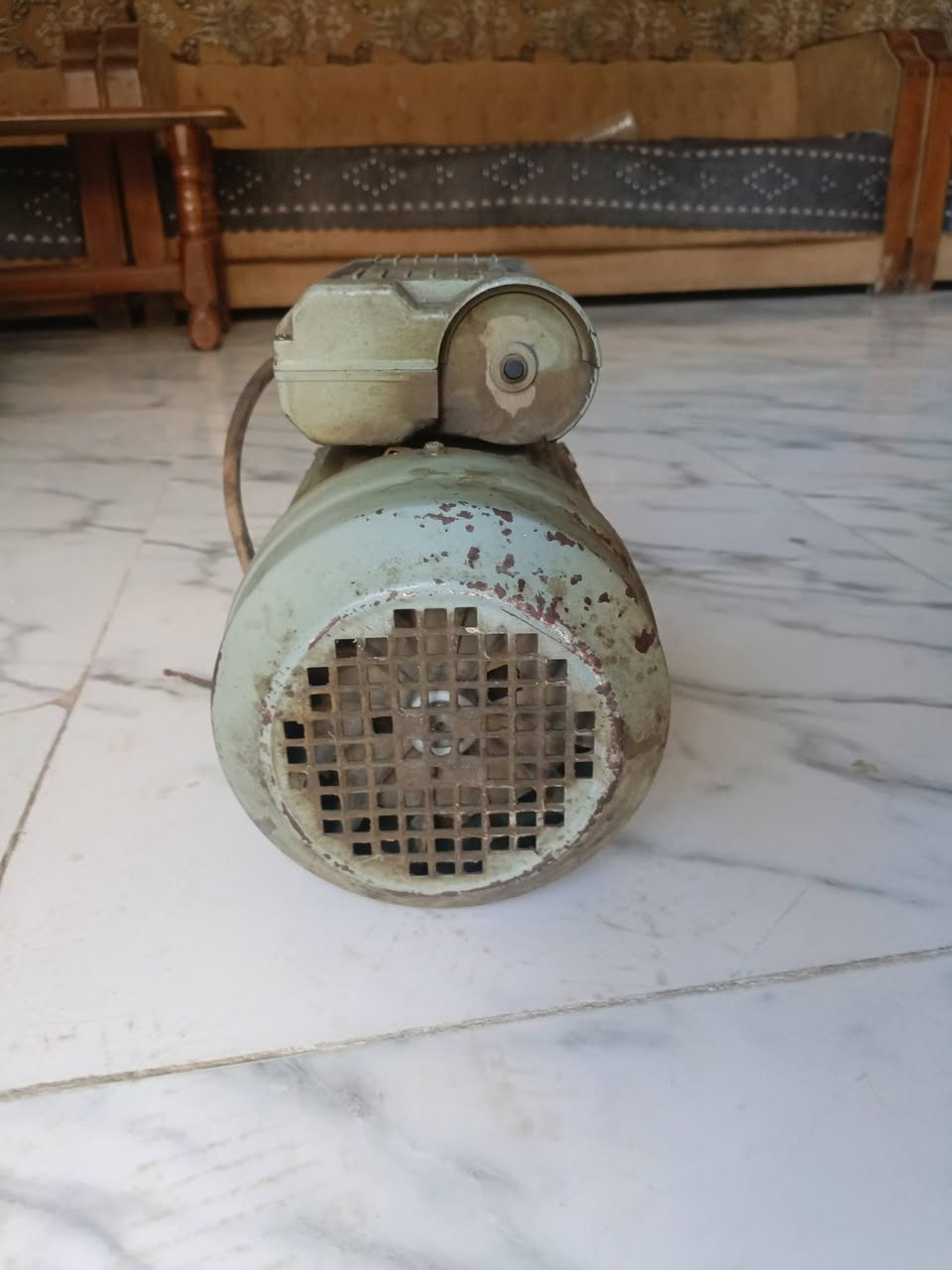 سلام عليكم لبيع لبكان لدوره أبو تشير السعر 150 قفل ***********
