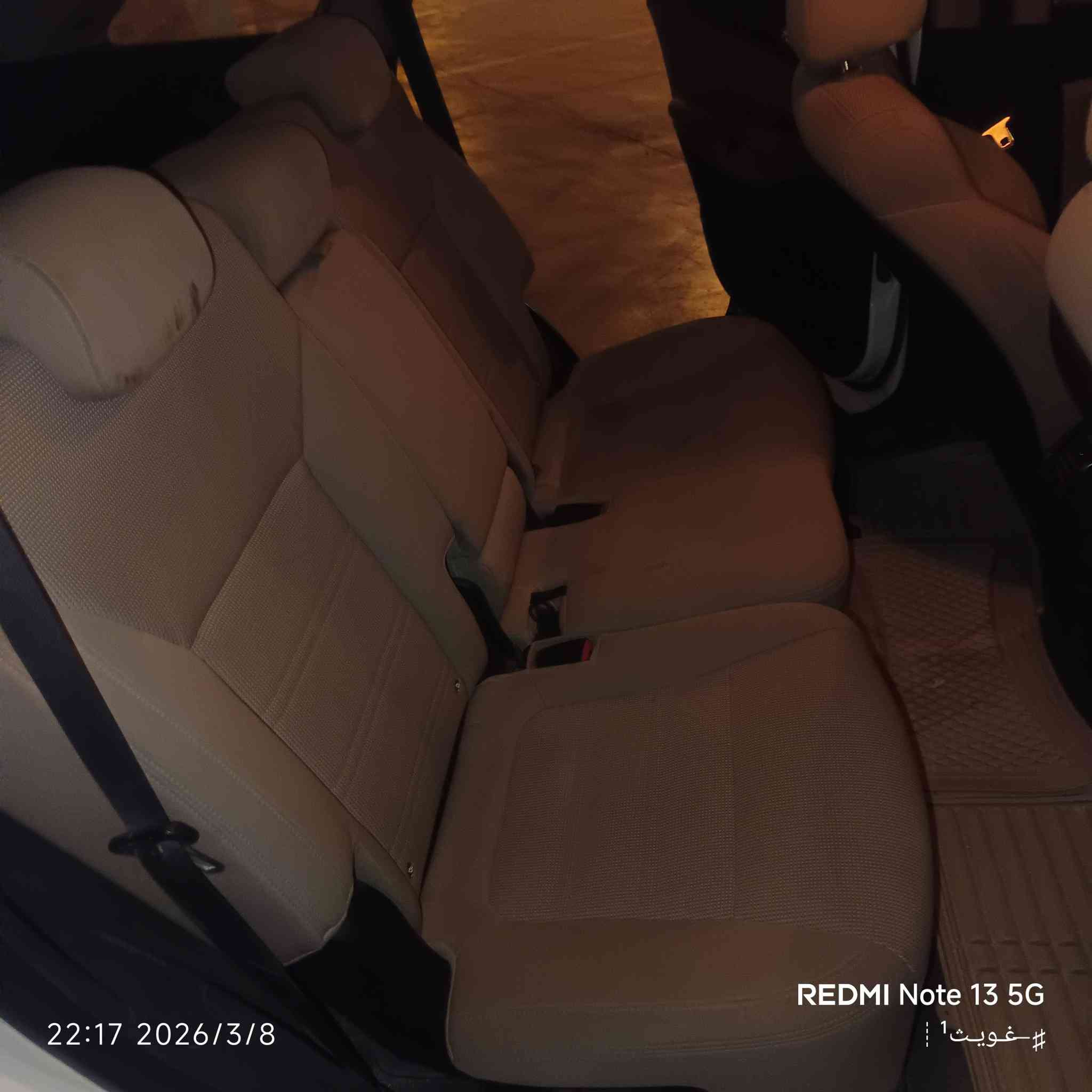 للبيع سورنتو خليجي
مديل 2020

6 سلندر✅

جنطه كهربائيه. ✅

تحكمات ستيرن ✅

4. انضمت قياده ✅

رادارات جانبيه ✅

ويل 2021✅

7راكب ✅

كشنات لعدد 2 كهرباء✅

وباقي مواصفات لسورنتو معروفه 
السعر 240 
الاستفسار ***********
