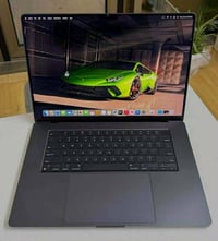 ماك بوك برو M3 • 16 بوصة • 2 تيرا 36 جيجا