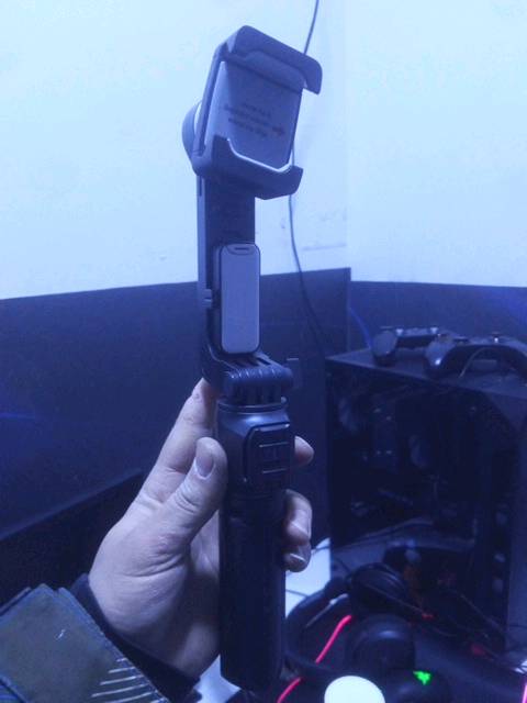 ستاند هاتف متحرك مع فلاش م شحن تايب سي